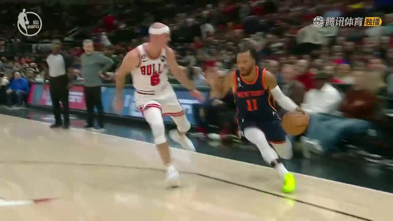 秀啊！布倫森腳踝終結(jié)將卡魯索晃倒坐地！再三分殺死比賽（布倫森集錦）